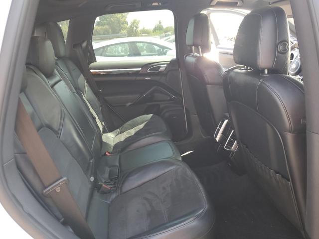 2017 PORSCHE CAYENNE WP1AA2A28HKA81924