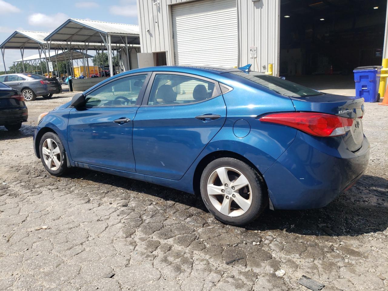 HYUNDAI ELANTRA GLS