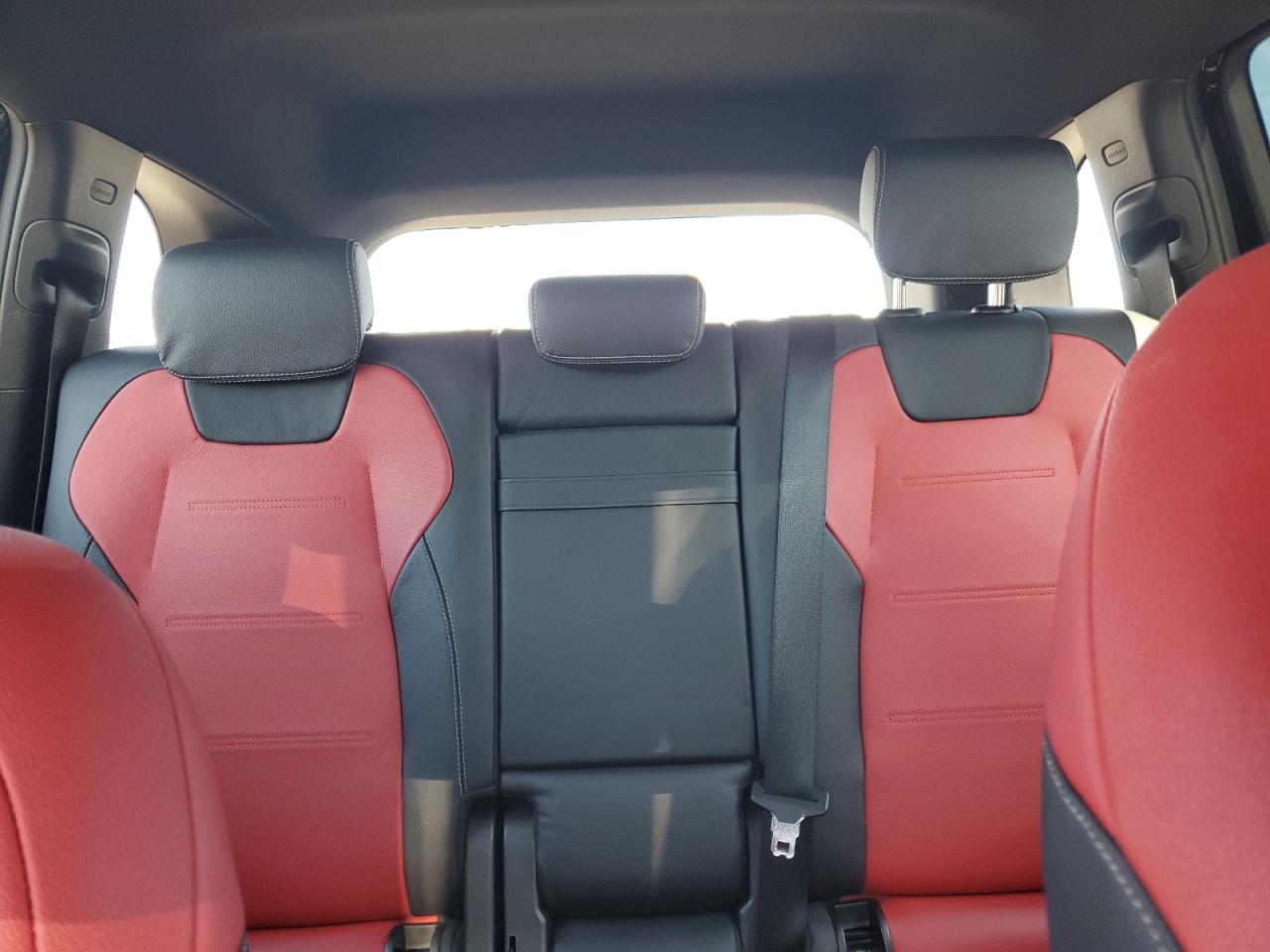 MERCEDES-BENZ GLB-CLASS AMG 35 4MATIC