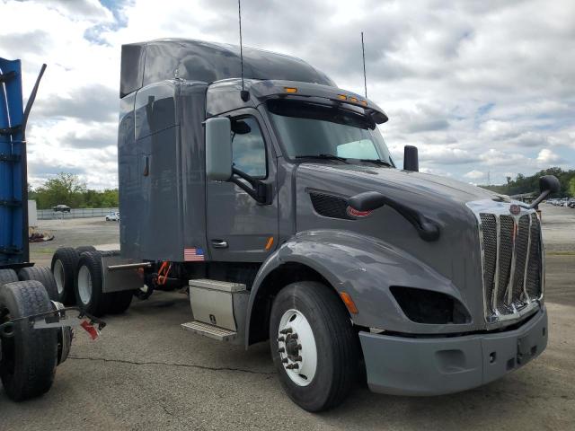 Global Auto Auctions: 2019 PETERBILT TRACTOR 579