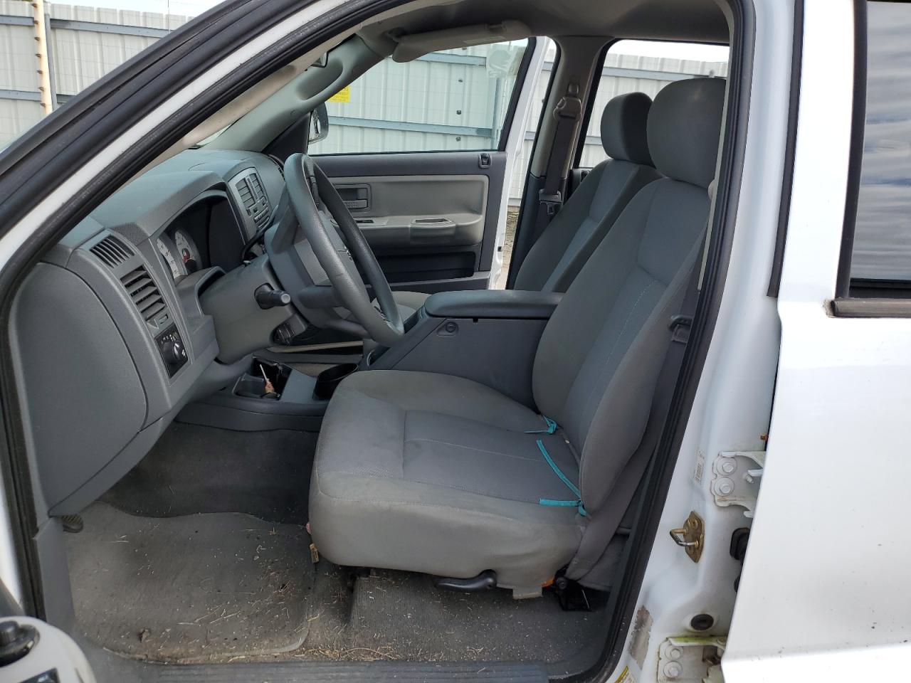 Lot #3242655581 2006 DODGE DAKOTA QUA