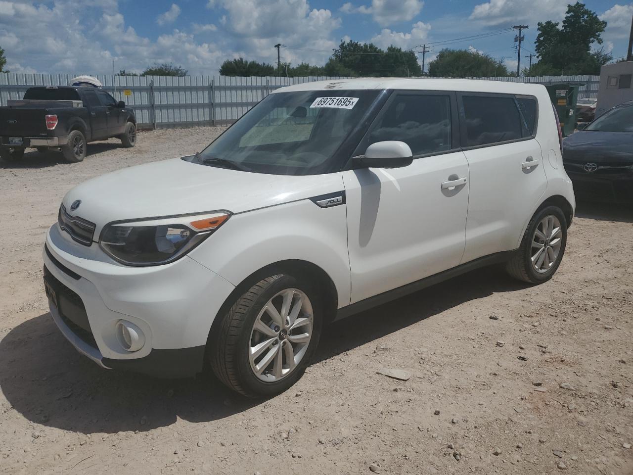 KIA SOUL +