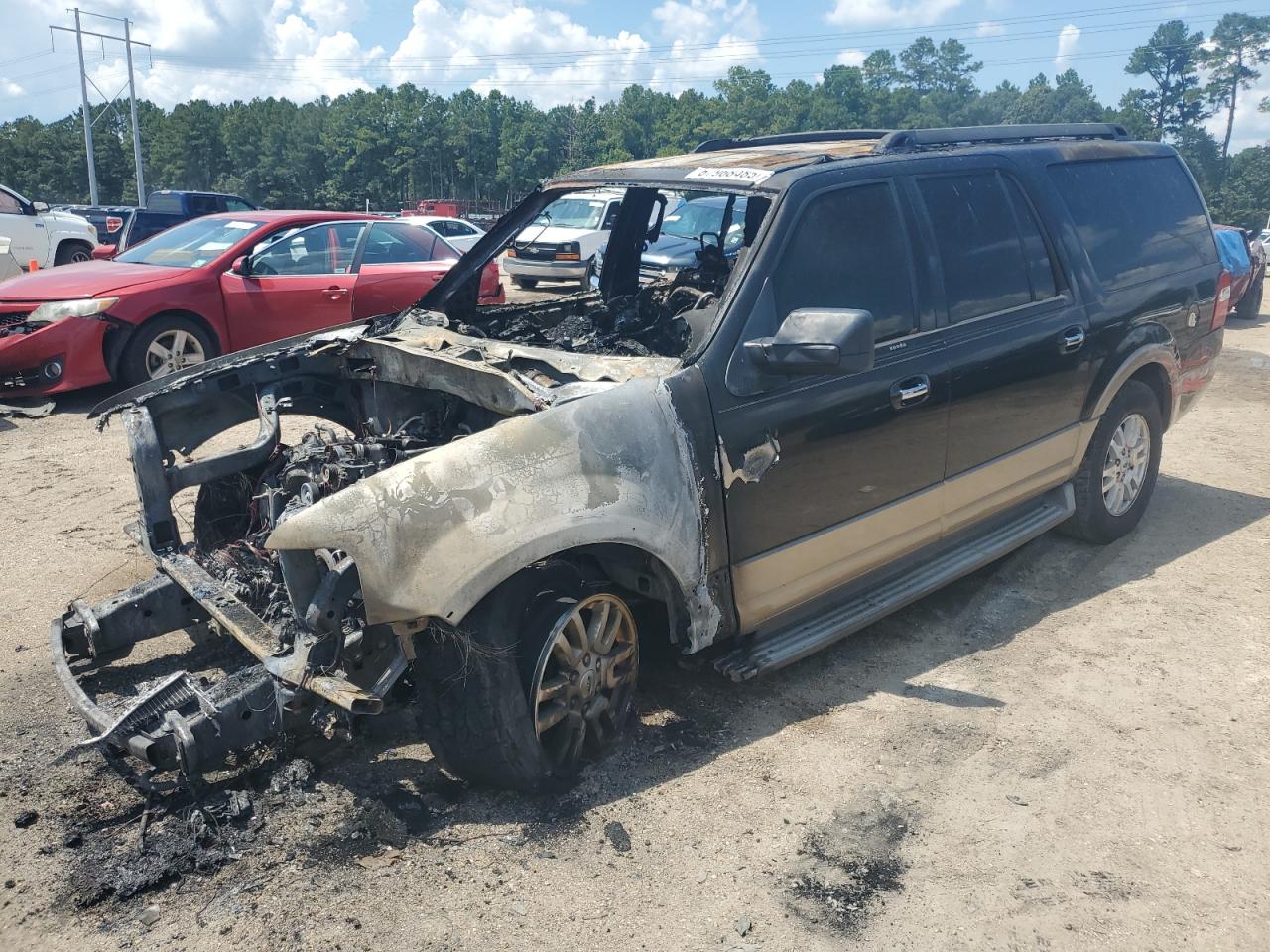 FORD EXPEDITION EL XLT