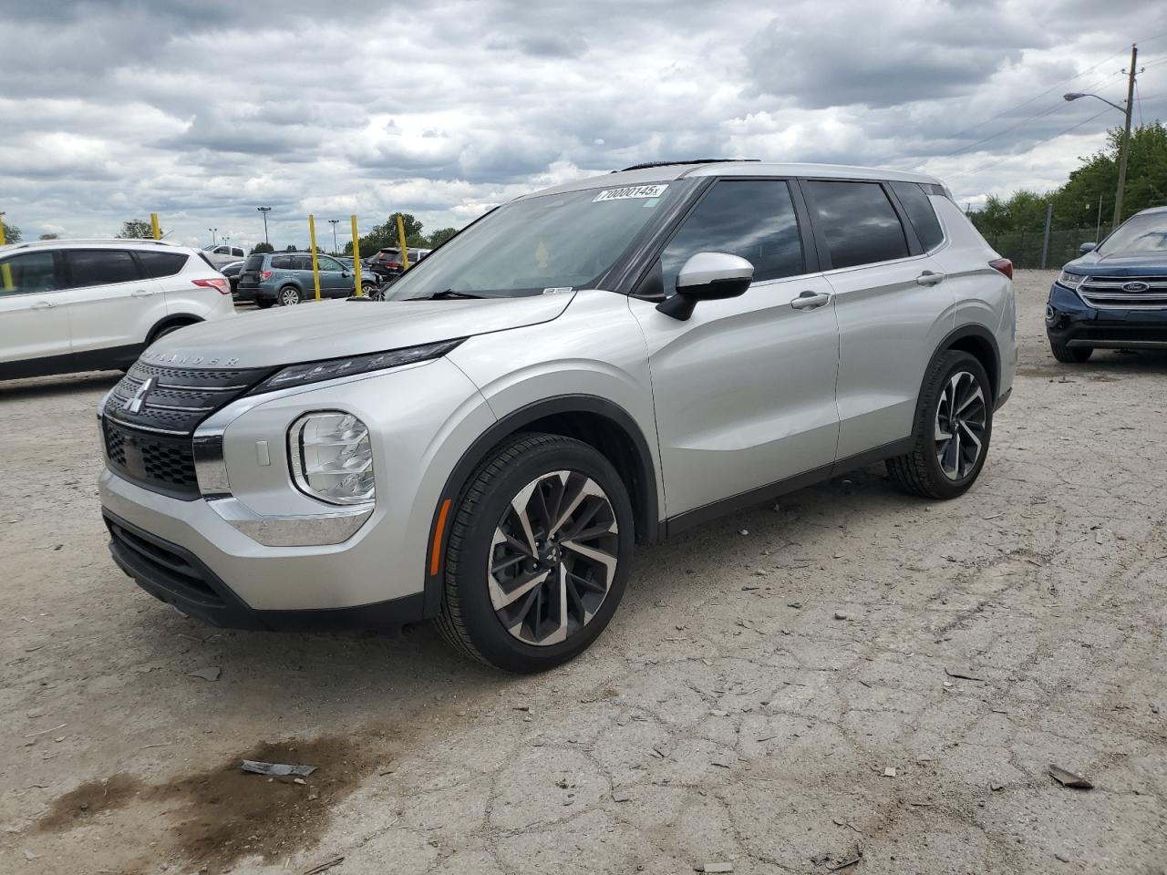 MITSUBISHI OUTLANDER ES