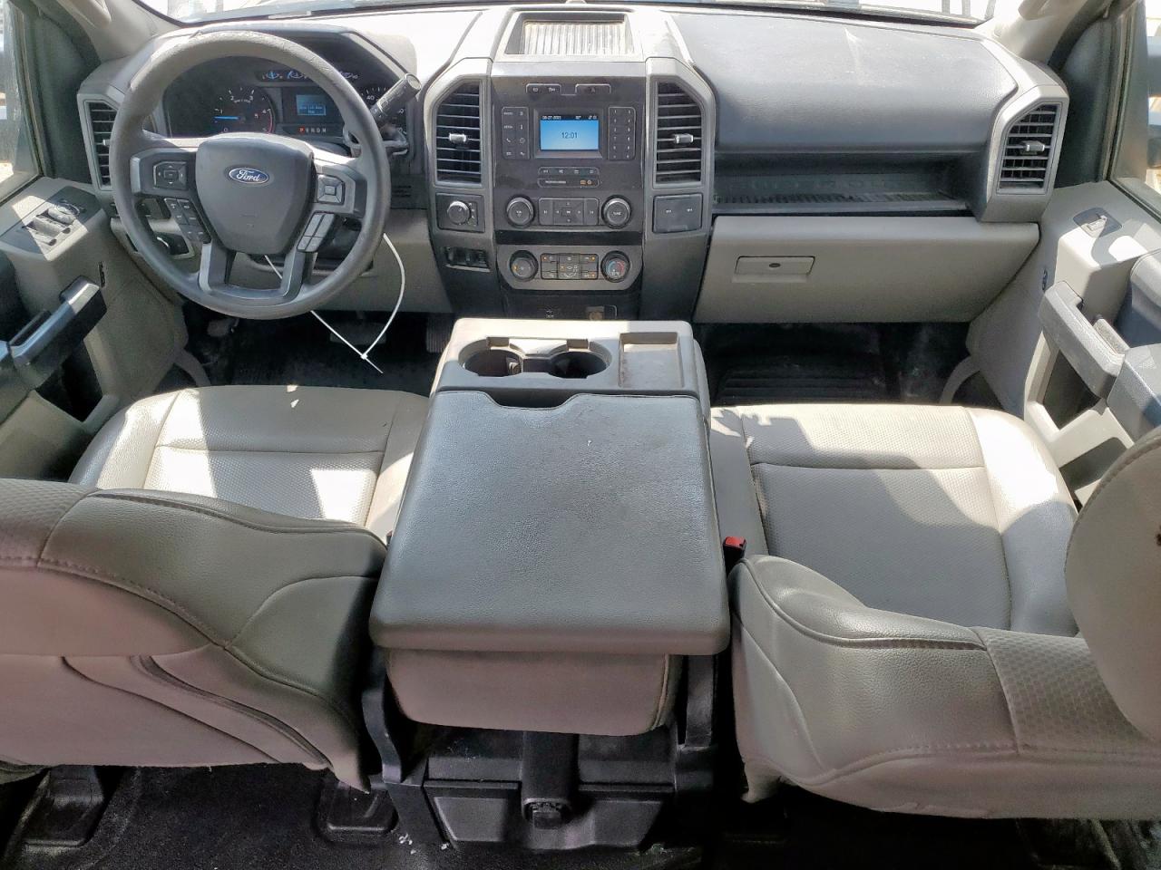 FORD F-550 SUPER DUTY