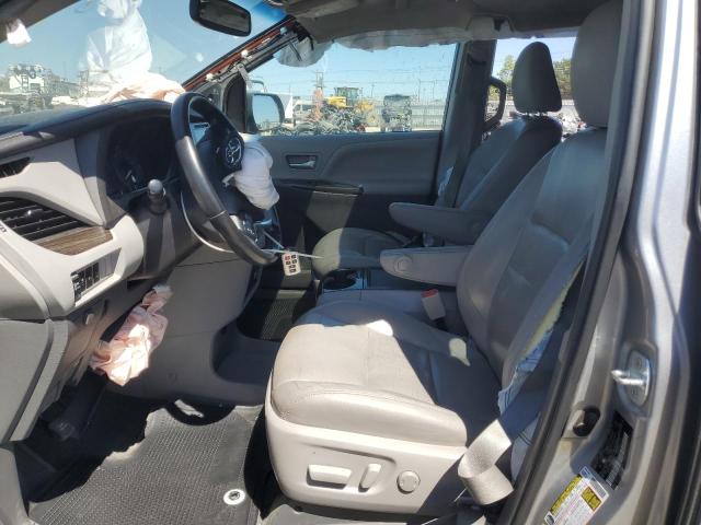 2016 TOYOTA SIENNA XLE 5TDYK3DC1GS721356