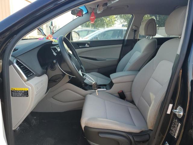 2017 HYUNDAI TUCSON SE KM8J23A4XHU565681