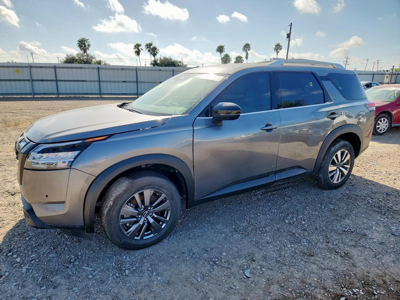 NISSAN PATHFINDER SL