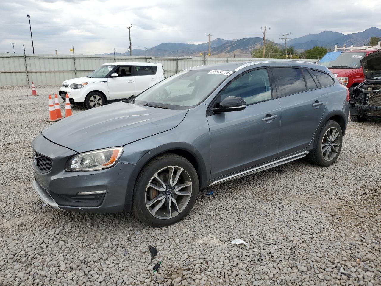 VOLVO V60 PREMIER