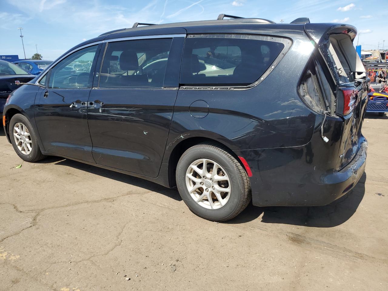 CHRYSLER VOYAGER LXI