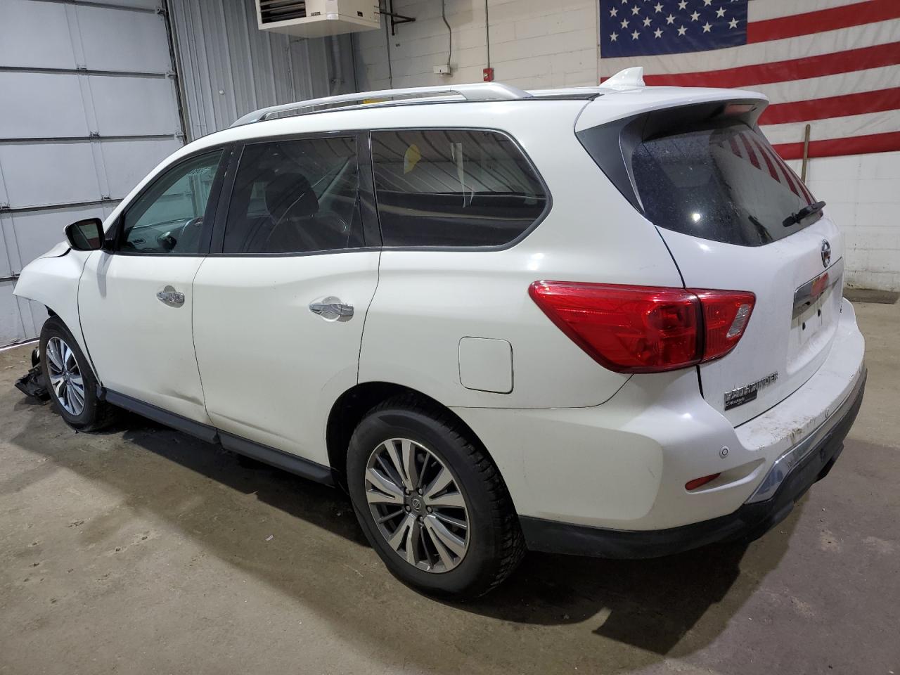 NISSAN PATHFINDER SV