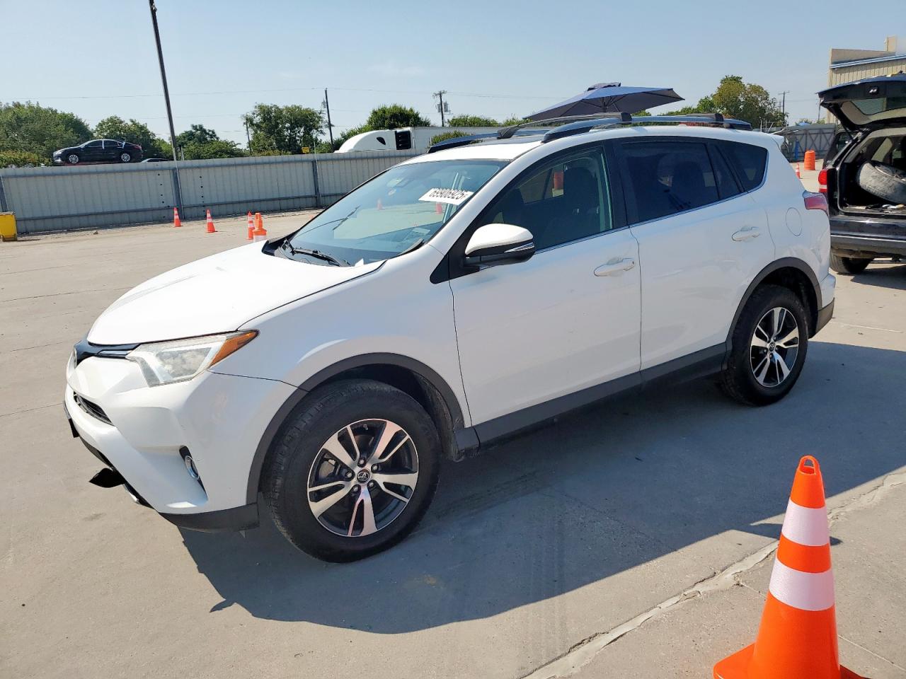 TOYOTA RAV4 XLE
