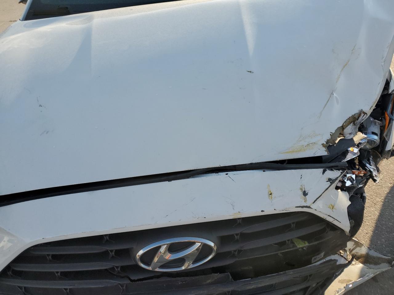 HYUNDAI VELOSTER BASE