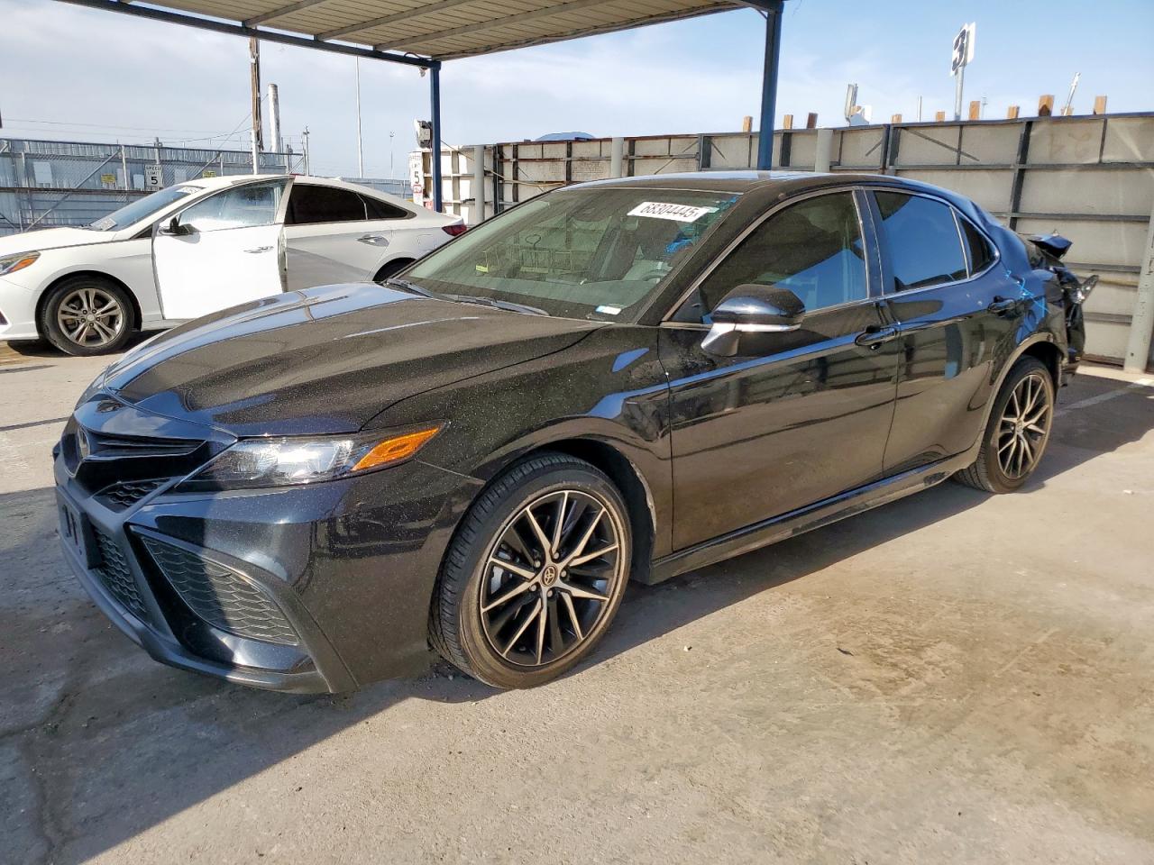TOYOTA CAMRY SE NIGHT SHADE