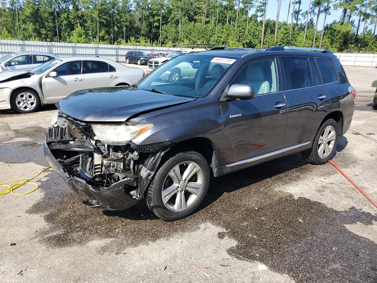 TOYOTA HIGHLANDER LIMITED