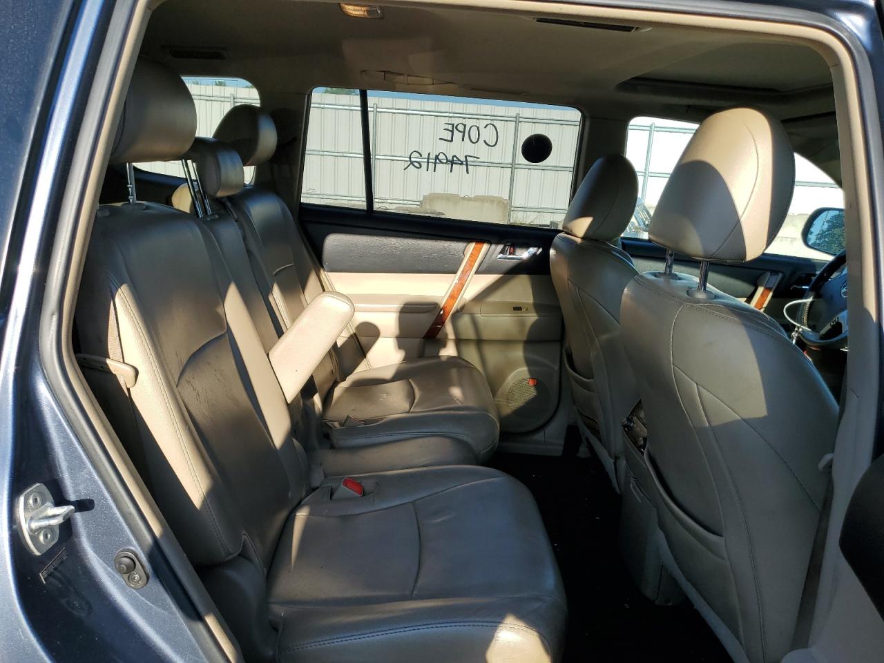 TOYOTA HIGHLANDER LIMITED