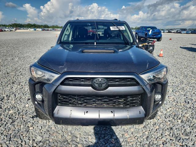 2019 TOYOTA 4RUNNER SR JTEBU5JRXK5641746
