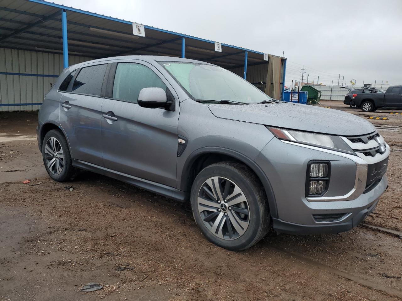 MITSUBISHI OUTLANDER ES