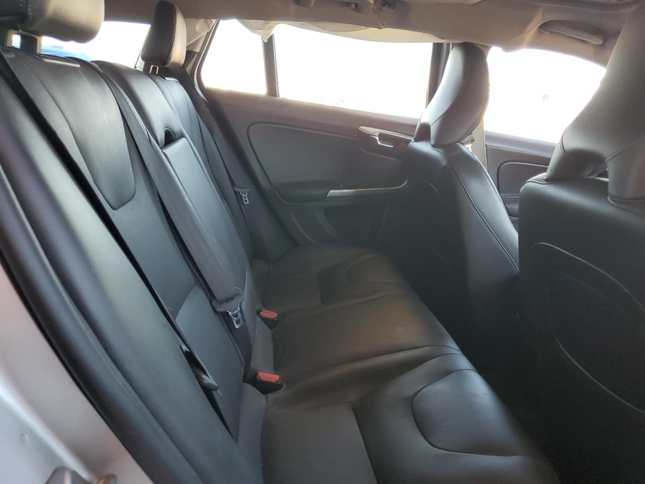 VOLVO V60 T5 PREMIER