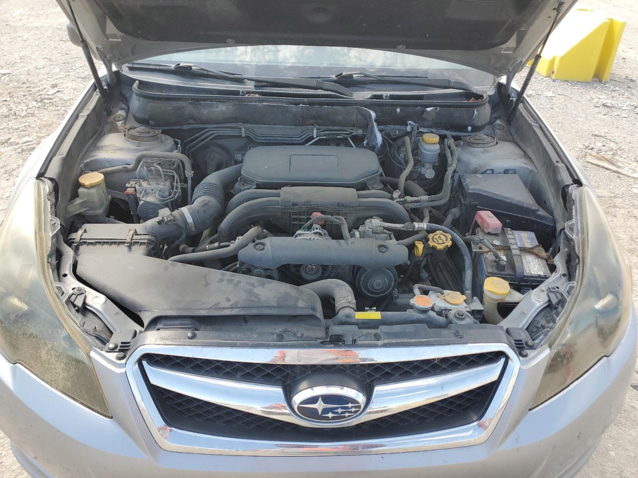 SUBARU LEGACY 2.5I