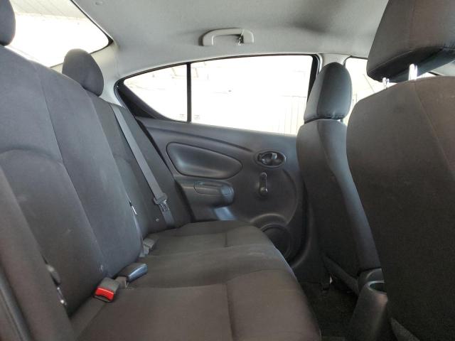 2018 NISSAN VERSA S 3N1CN7AP3JL881951