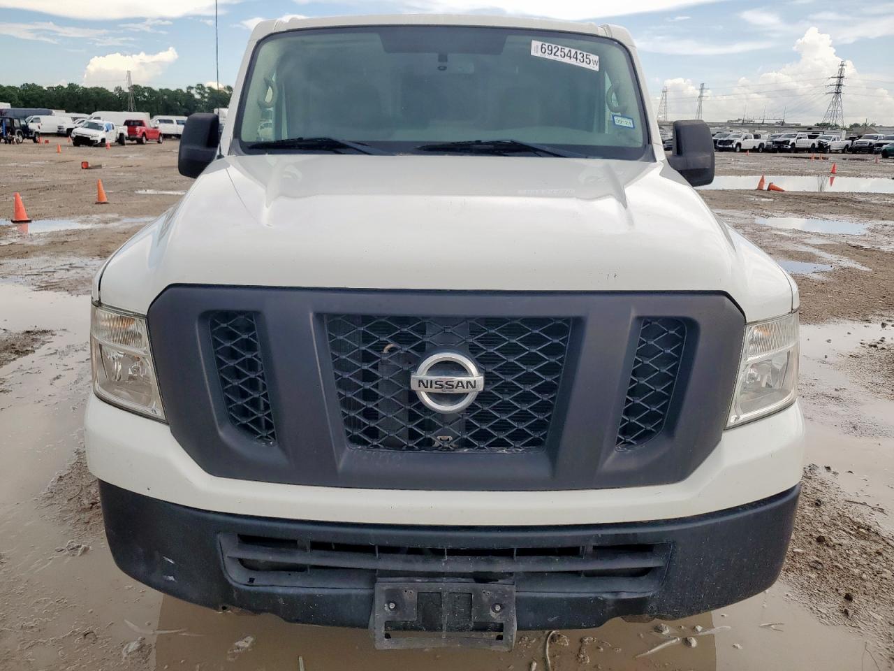 NISSAN NV1500 1500 S