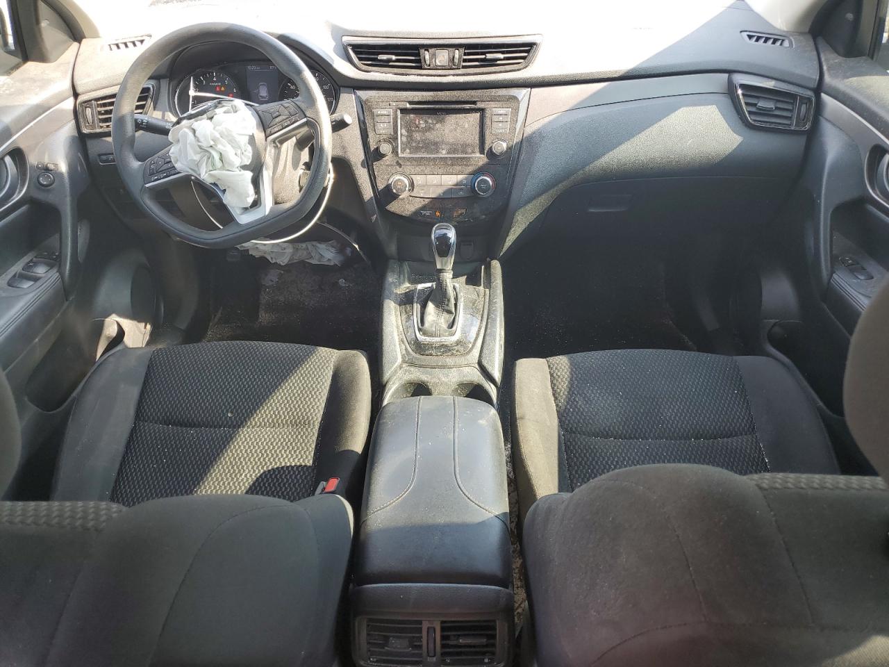 NISSAN ROGUE SPORT S