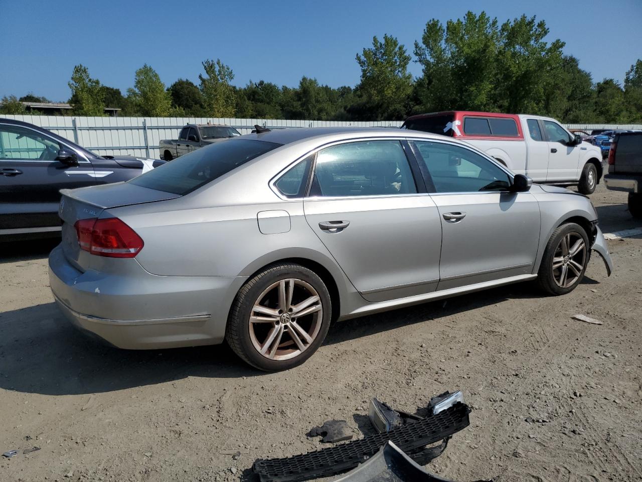 VOLKSWAGEN PASSAT SEL