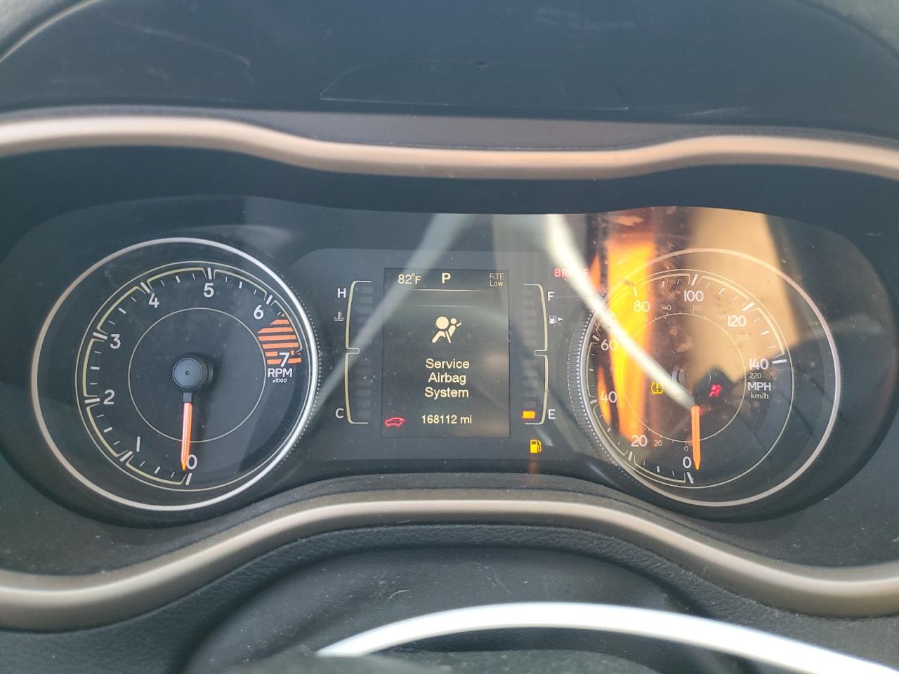 JEEP GRAND CHEROKEE SPORT