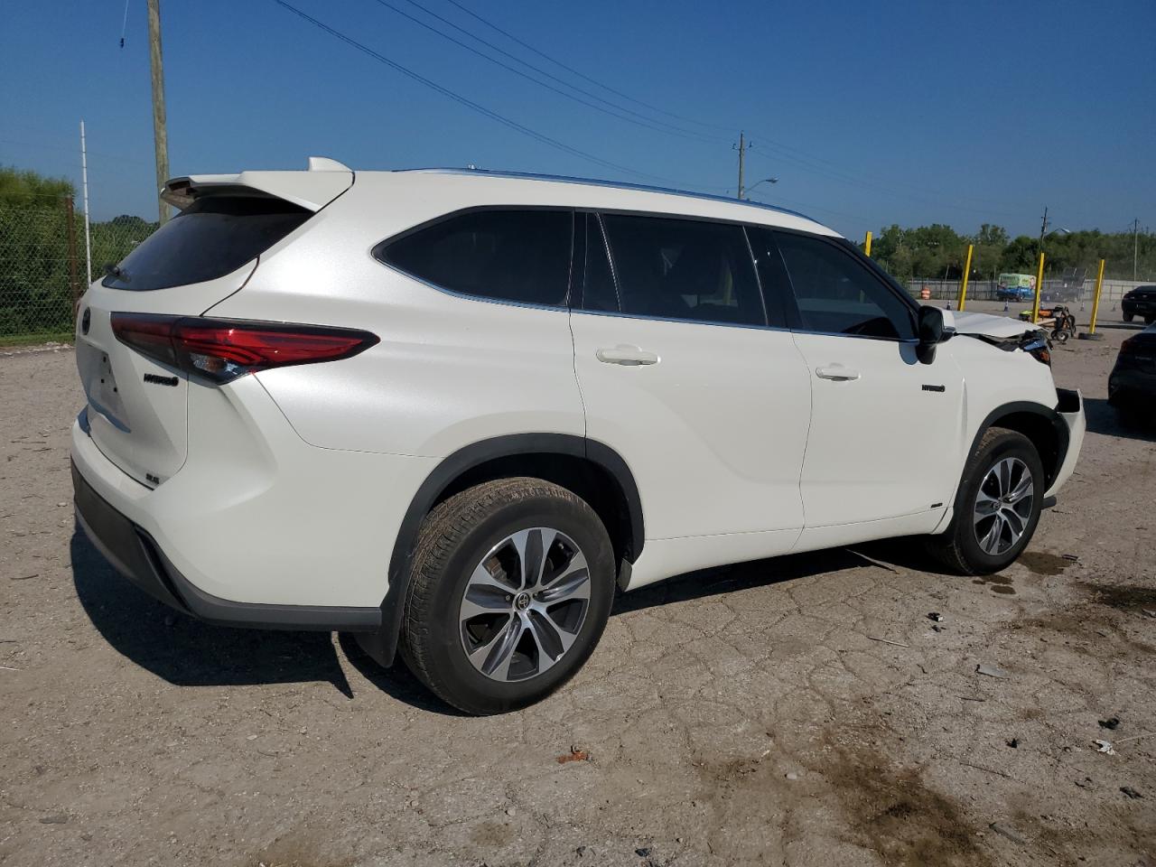 TOYOTA HIGHLANDER HYBRID XLE