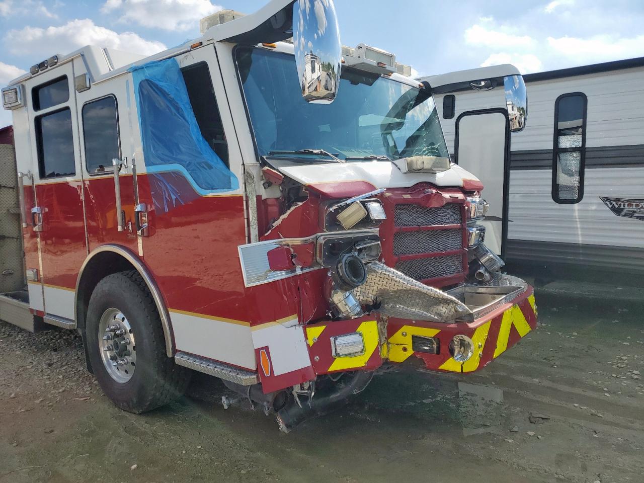 Lot #3232151562 2010 PIERCE MFG. INC. PIERCE