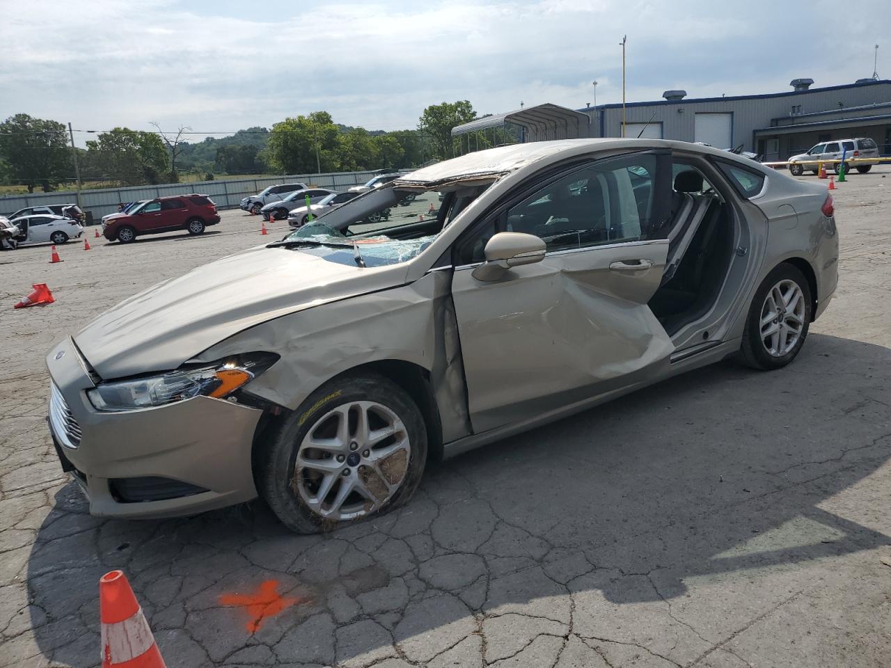 FORD FUSION SE