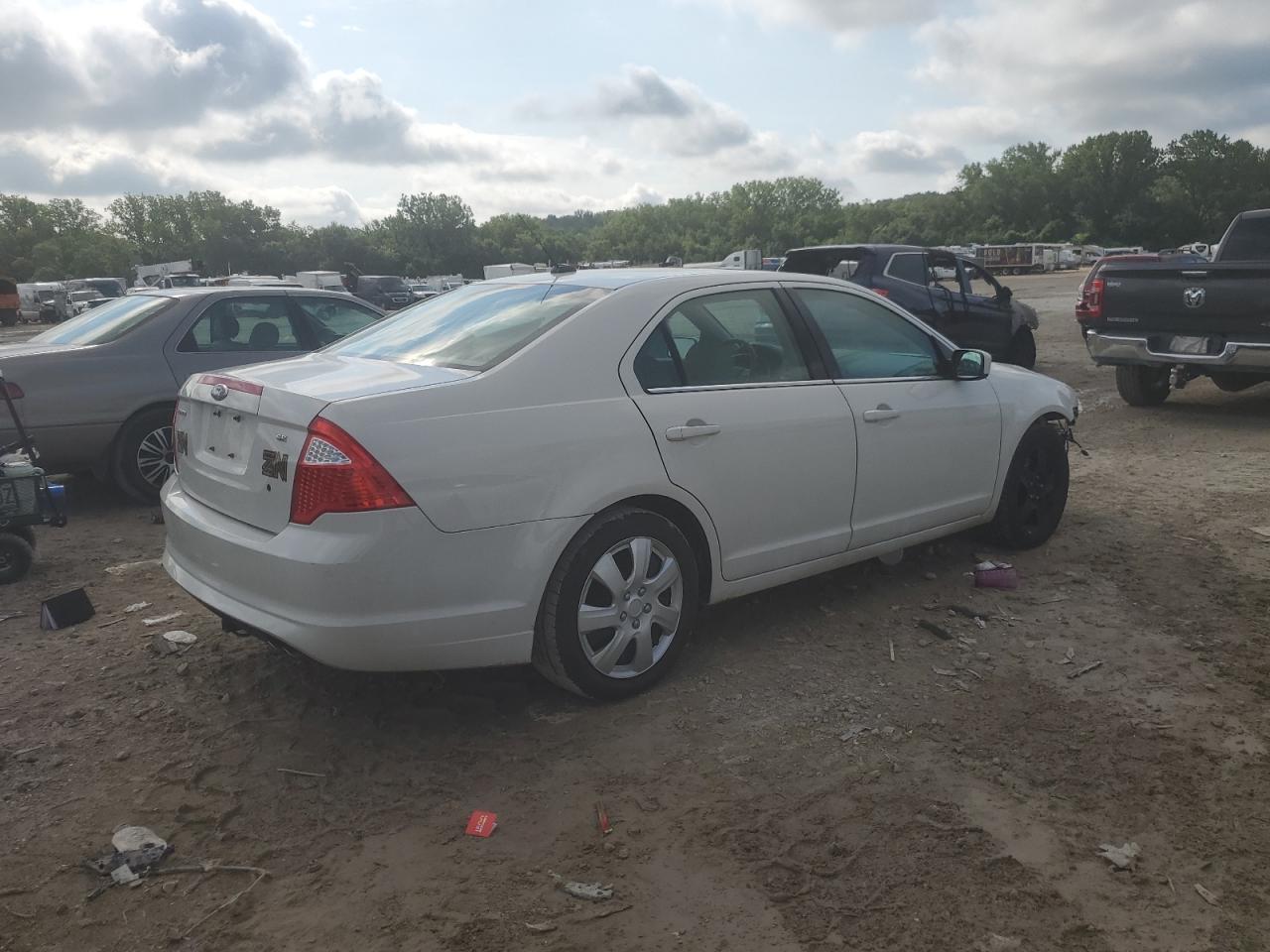 FORD FUSION SE