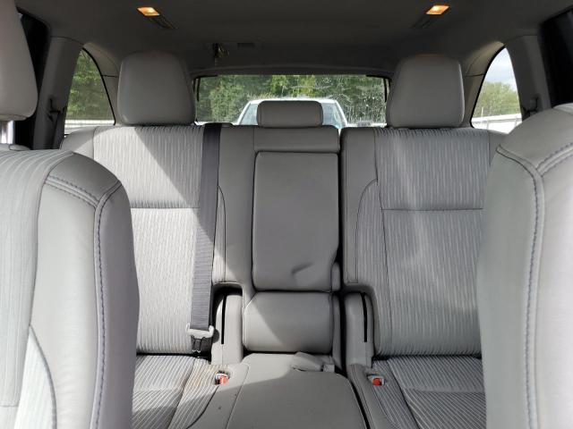 2019 TOYOTA HIGHLANDER LE 5TDBZRFHXKS993989