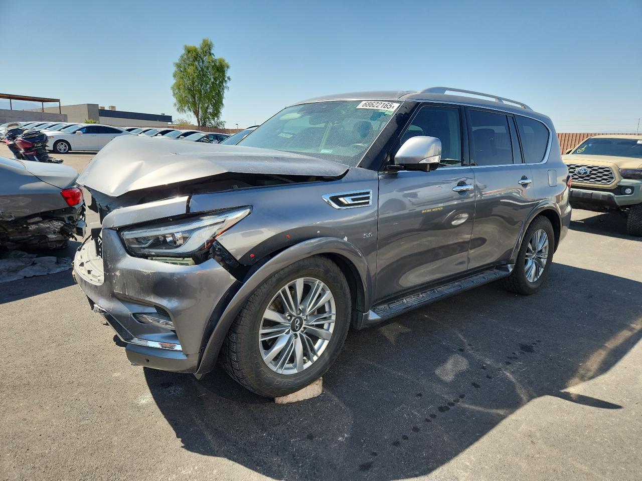 INFINITI QX80 LUXE