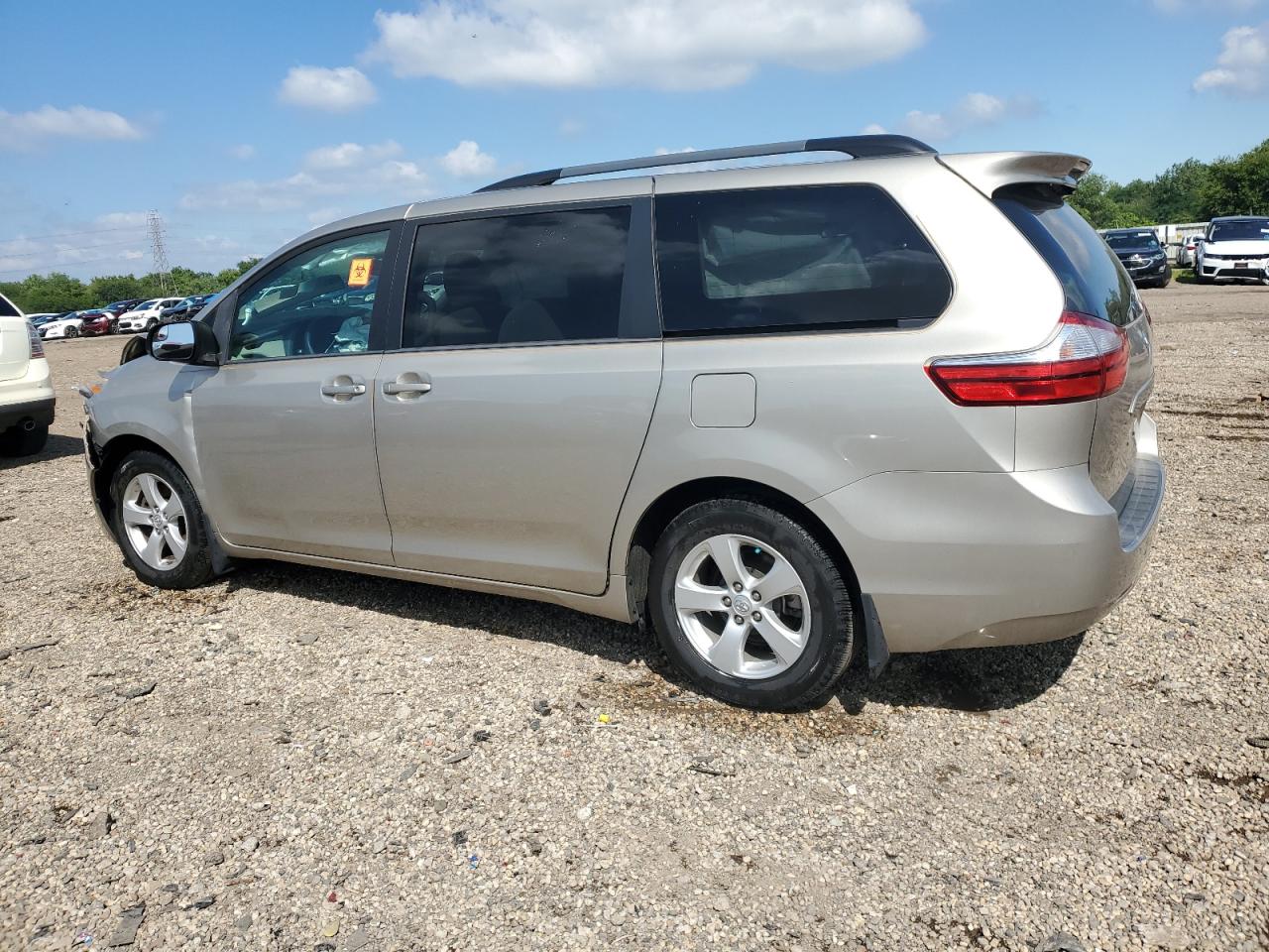 Lot #3282544900 2017 TOYOTA SIENNA LE