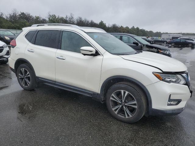 2018 NISSAN ROGUE S JN8AT2MV1JW320136