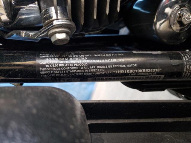 2019 HARLEY-DAVIDSON FLHX 1HD1KBC19KB624318