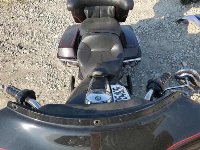 2011 HARLEY-DAVIDSON FLHTC 1HD1FF410BB661882