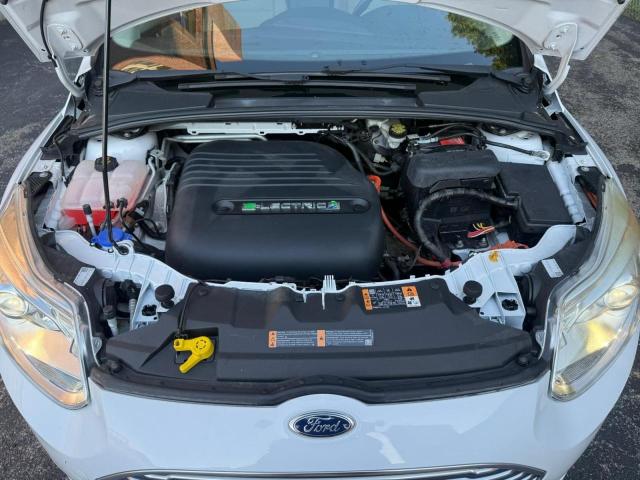 2016 FORD FOCUS BEV 1FADP3R41GL380792