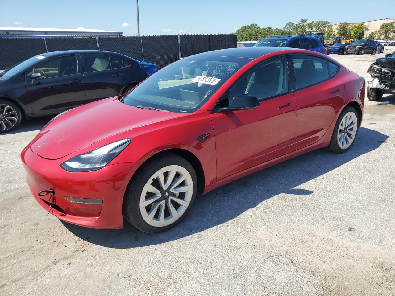 TESLA MODEL 3