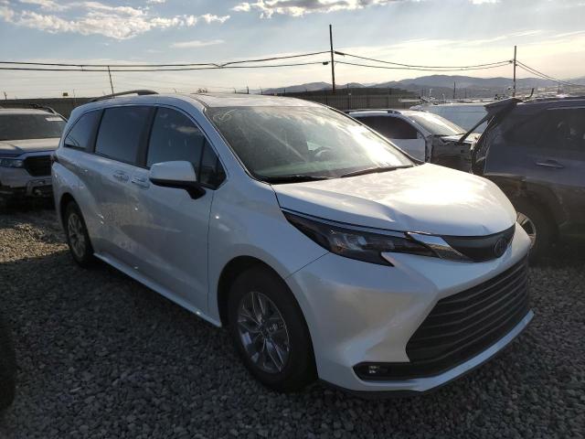 2025 TOYOTA SIENNA XLE 5TDYRKEC0SS270580