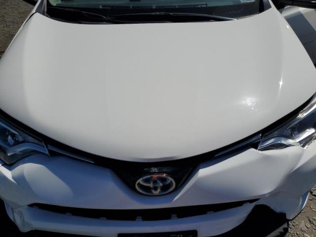 2018 TOYOTA RAV4 HV LE JTMRJREV7JD195814