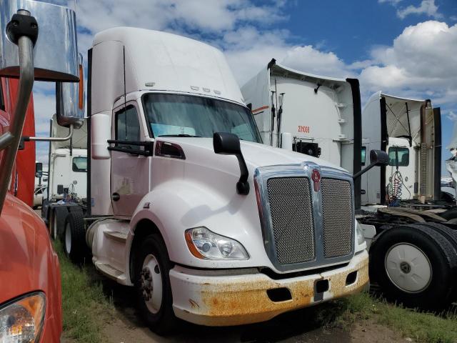 Global Auto Auctions: 2015 KENWORTH T680