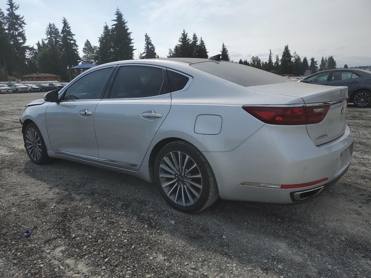 KIA CADENZA LUXURY