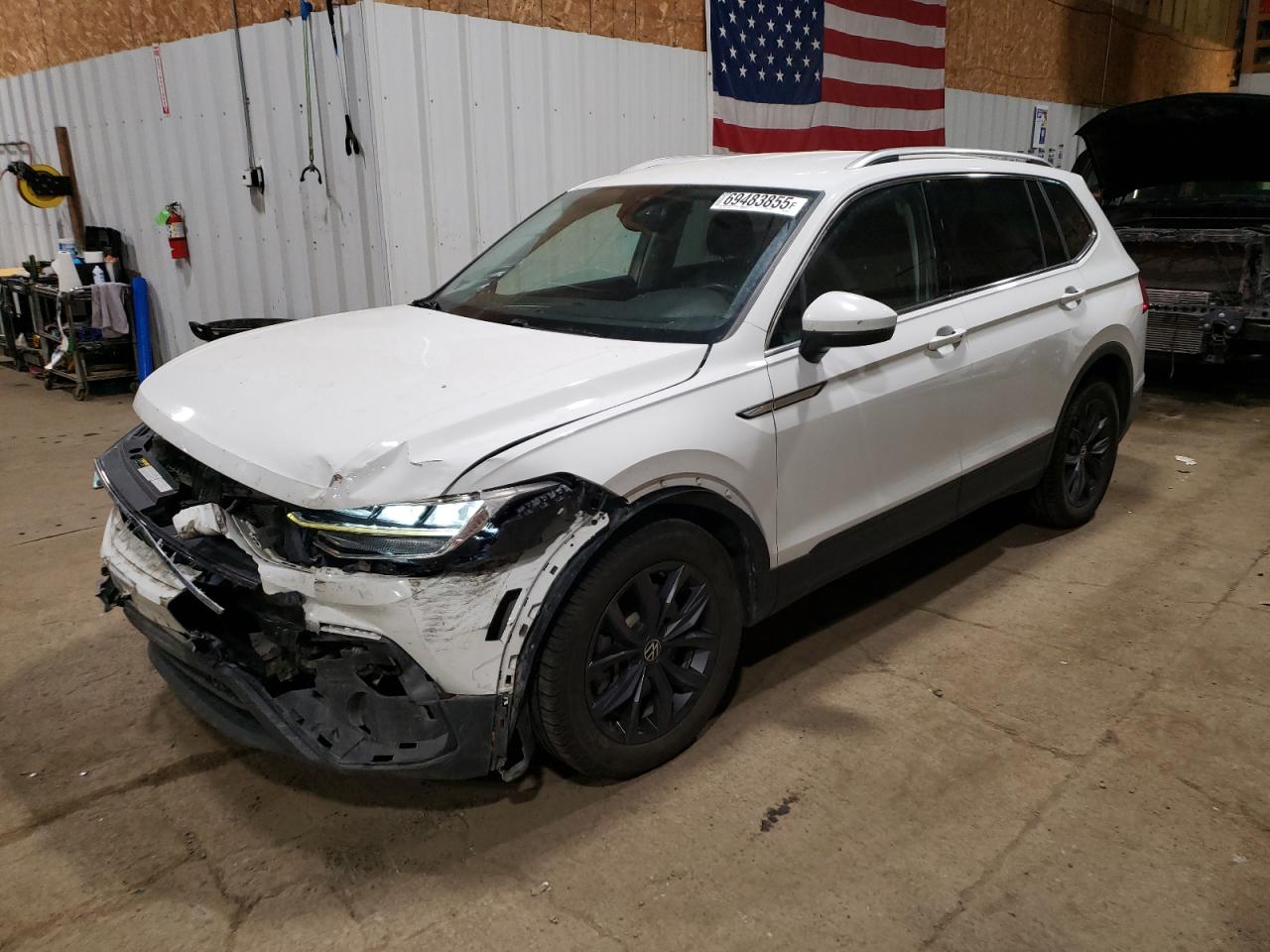 VOLKSWAGEN TIGUAN SE