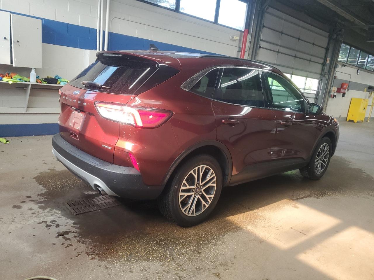 FORD ESCAPE SEL