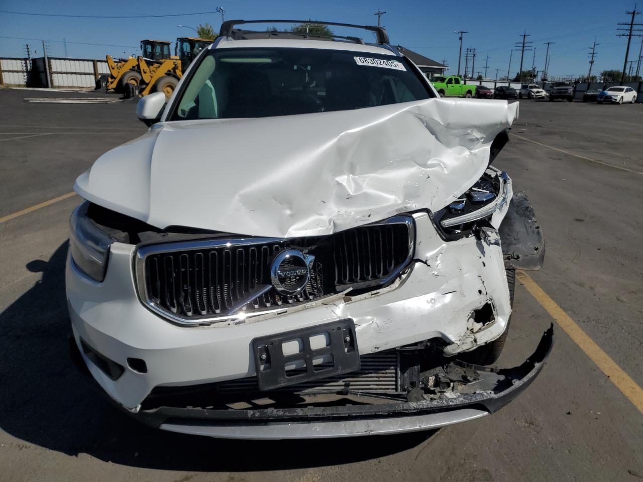 VOLVO XC40 T5 MOMENTUM