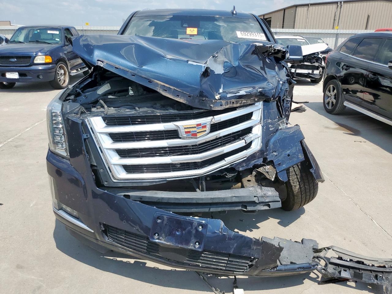 CADILLAC ESCALADE ESV PLATINUM