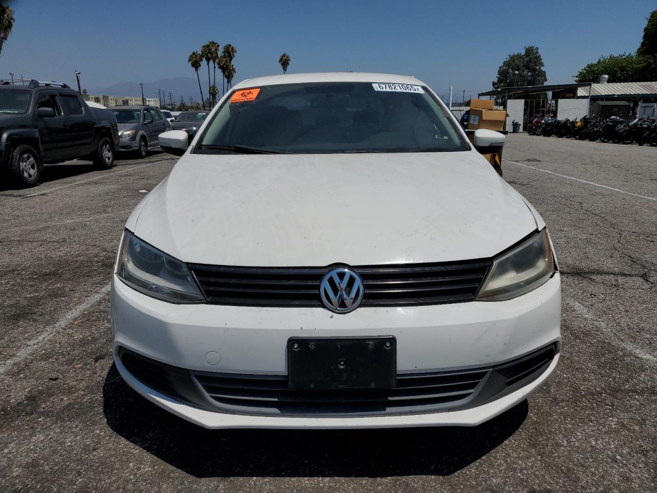 VOLKSWAGEN JETTA BASE